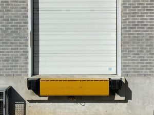 Edge of Dock leveler (This product is available in Yellow and Grey colors)